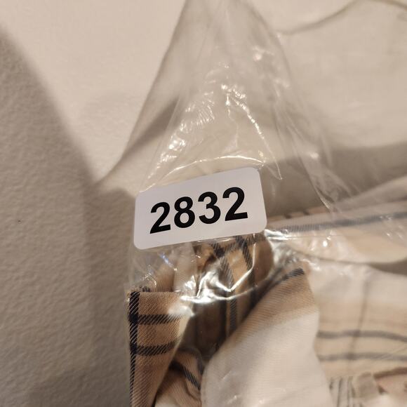 Soft Surroundings Beige Plaid Button Up Night Devine Pajama Top Size Large - Picture 10 of 10